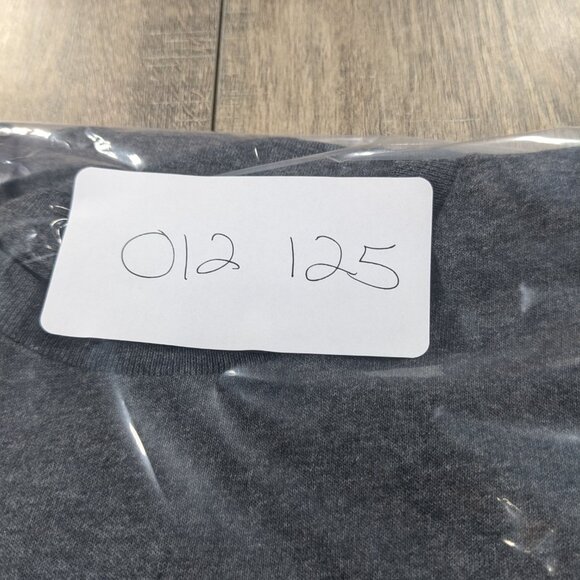 Christmas Vacation Gray Graphic Tee - Picture 8 of 8